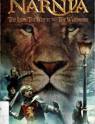 The Lion, the Witch and the Wardrobe, C. S. Lewis, Paperback book cover